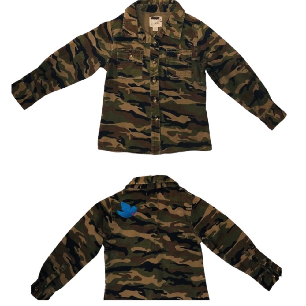 EUC Peek Girls Alabama camo jacket. Has embroidered bird on left back shoulder